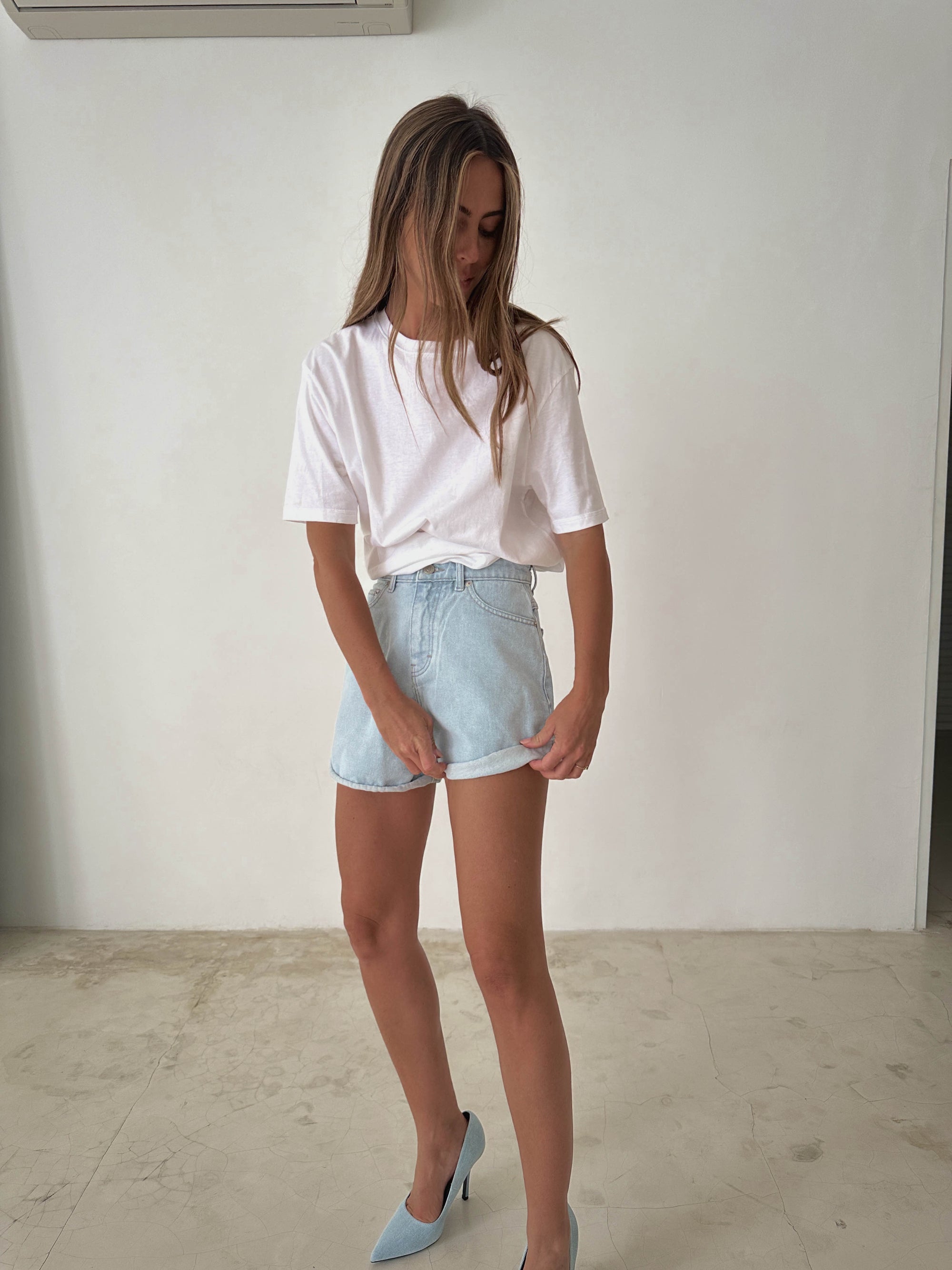 ROLL UP SHORTS in LIGHT BLUE
