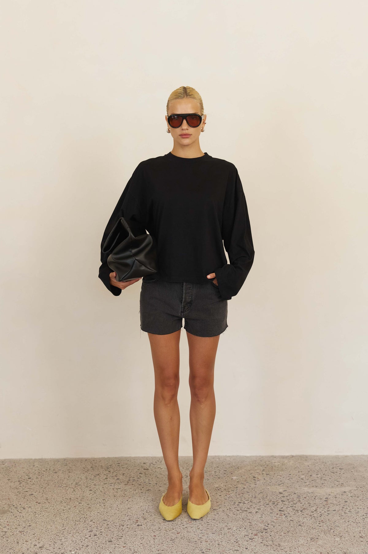 SHORTS 01 in BLACK