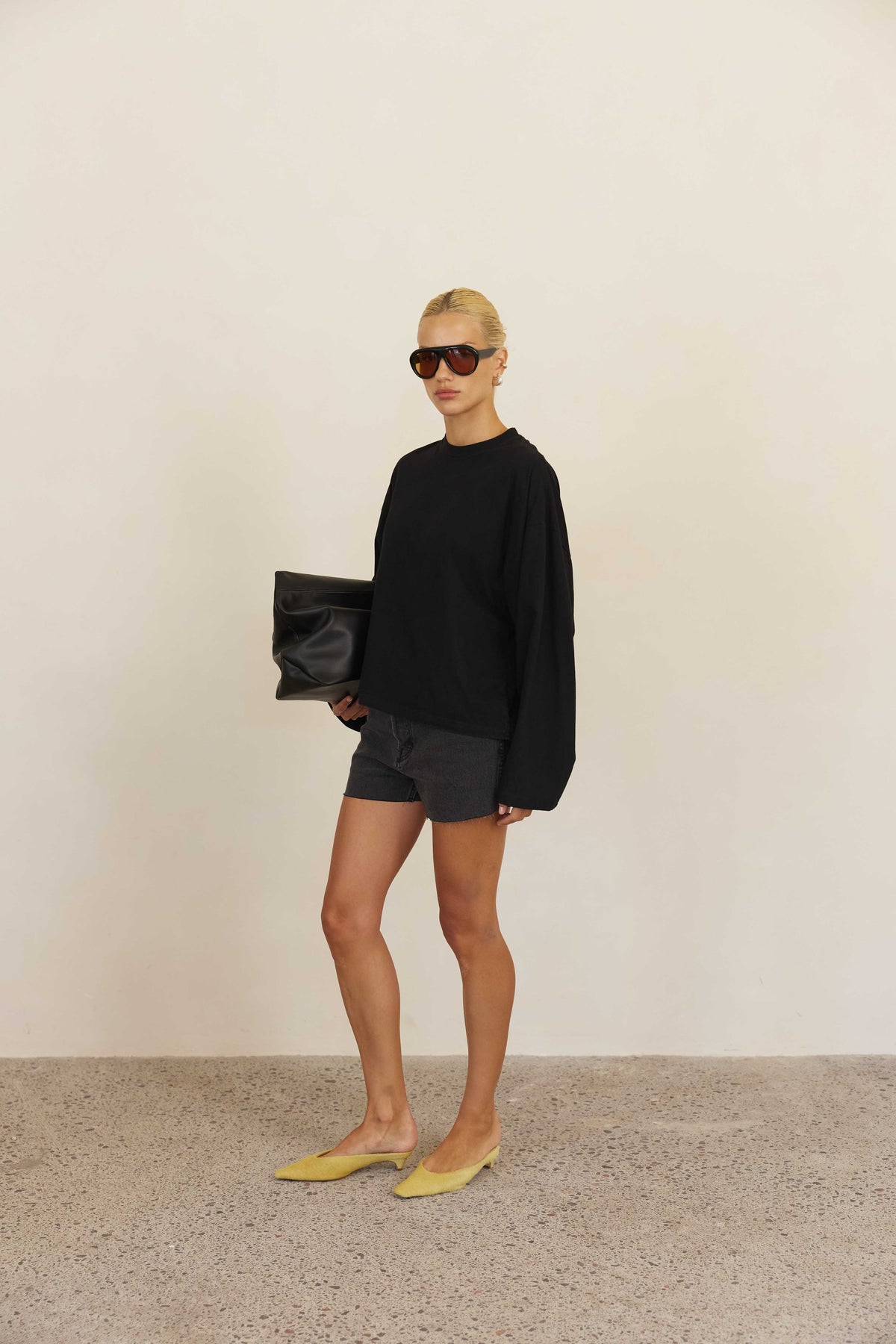 SHORTS 01 in BLACK
