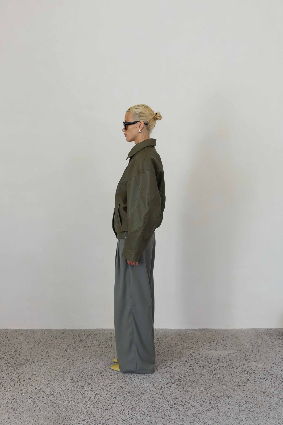 STRAIGHT TROUSER in GREEN