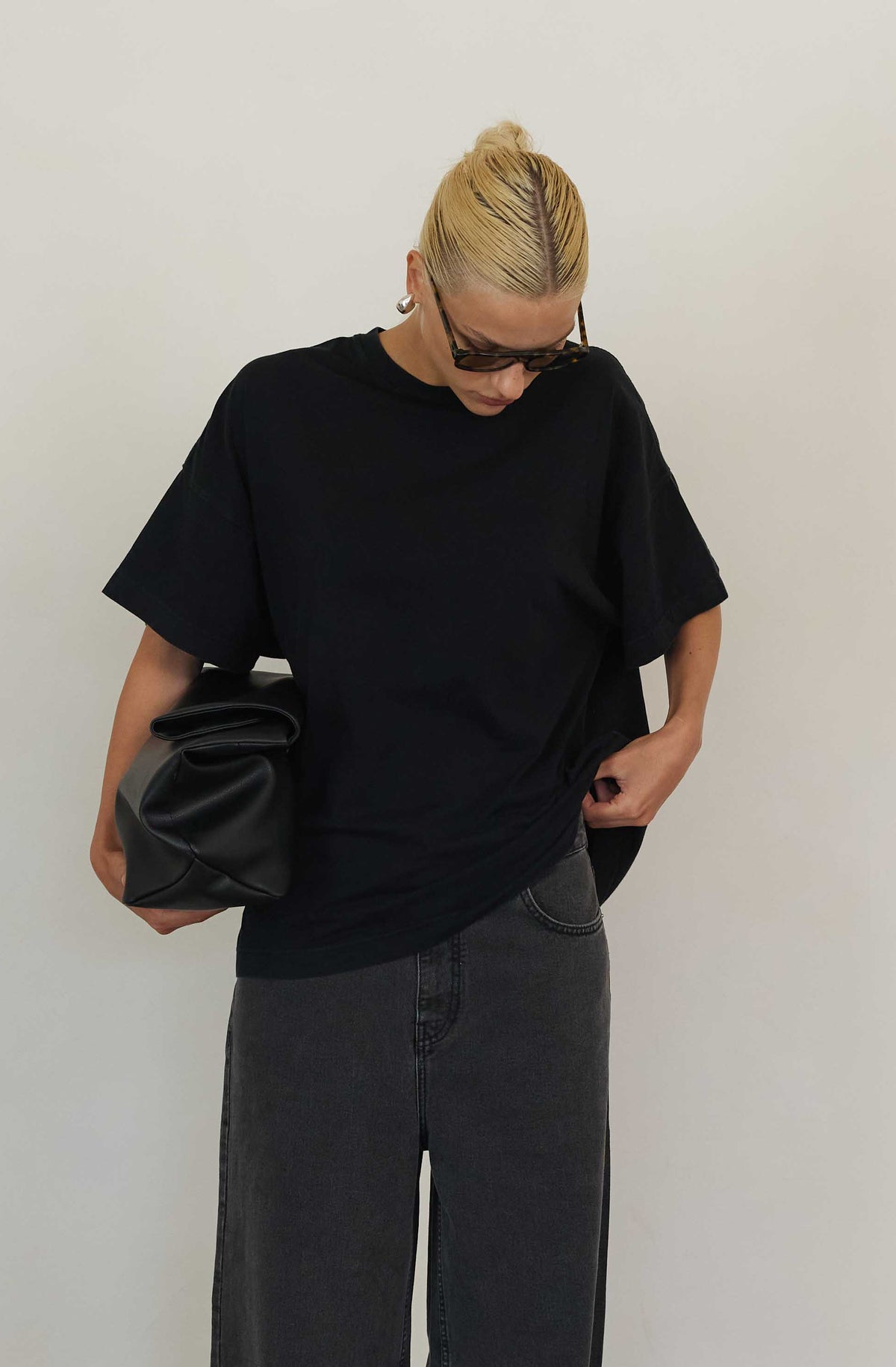 OVERSIZED TEE in WASHED BLACK