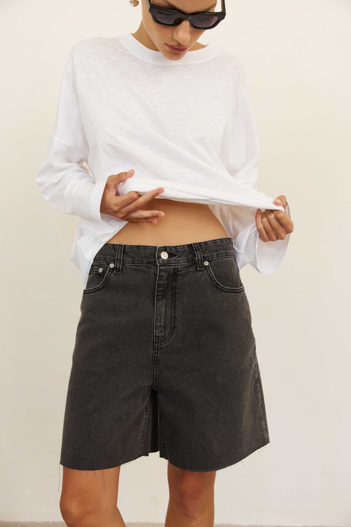 SHORTS 02 in BLACK