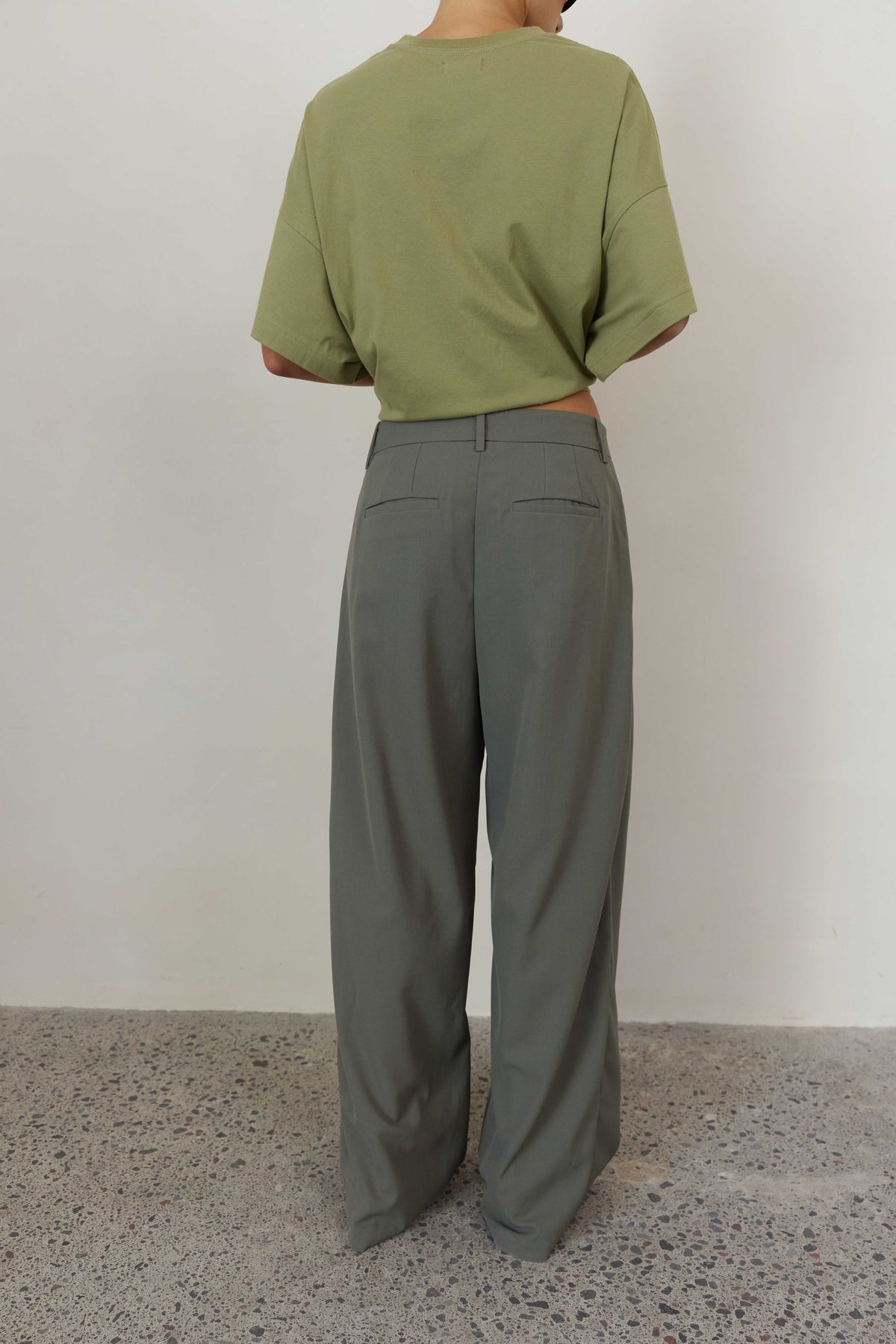 STRAIGHT TROUSER in GREEN