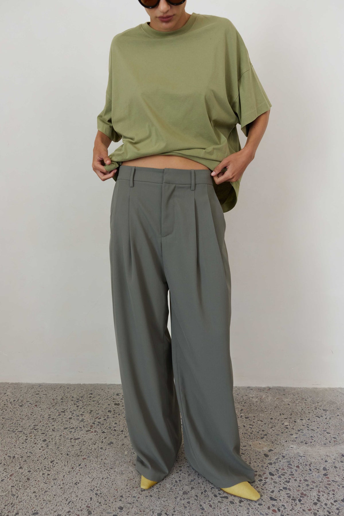 STRAIGHT TROUSER in GREEN