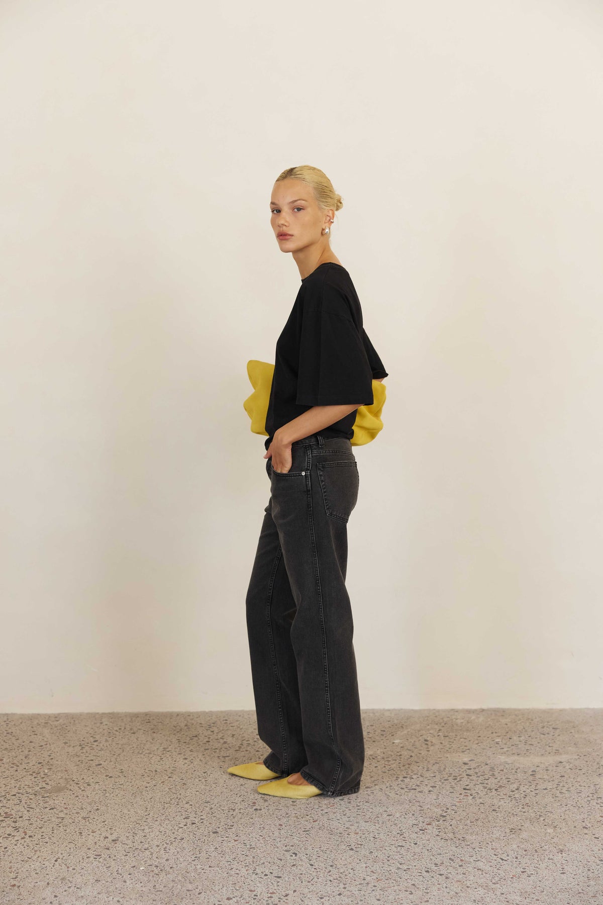 JEANS 01 in BLACK