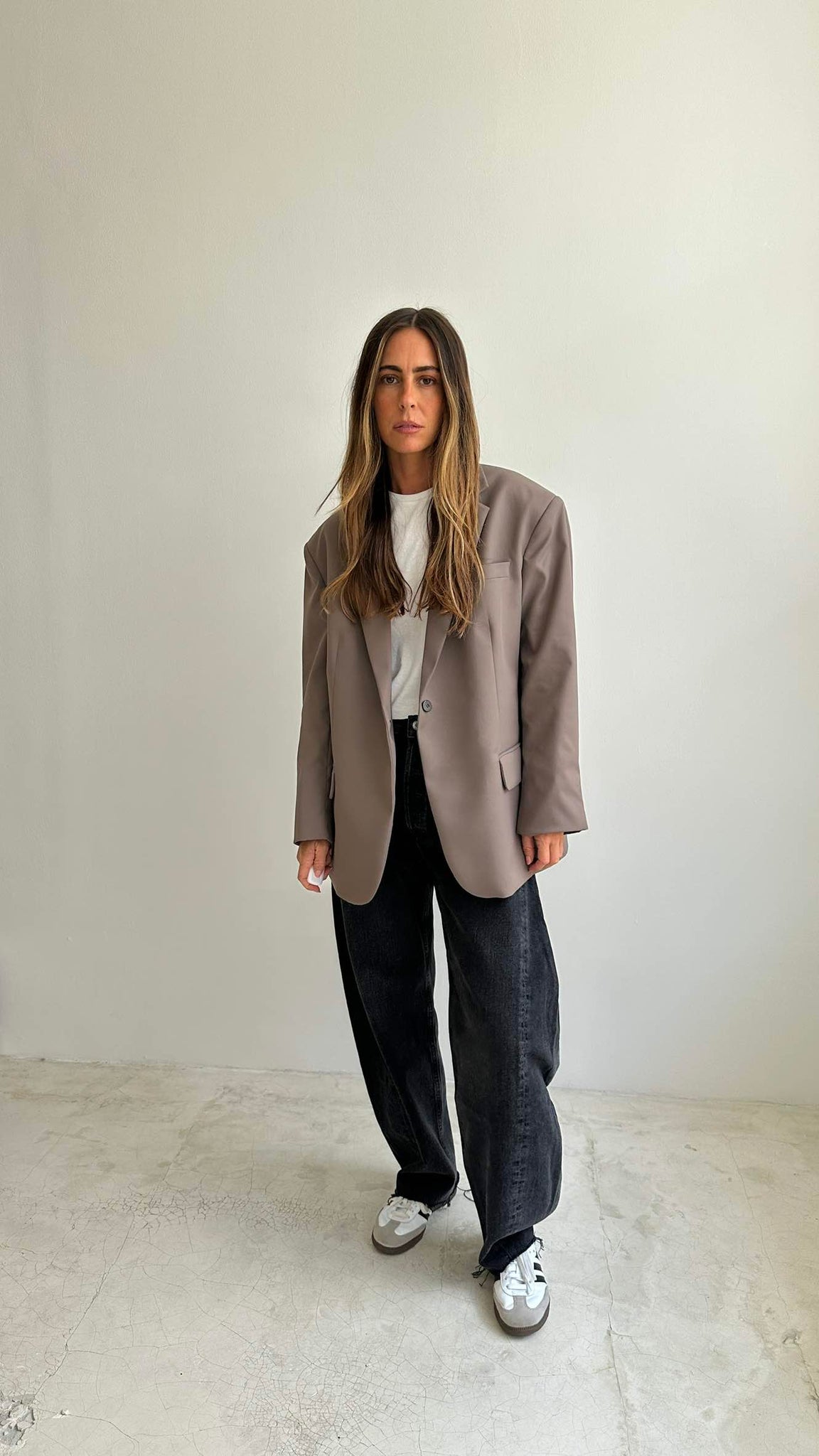 OVERSIZED SUIT BLAZER in TAUPE