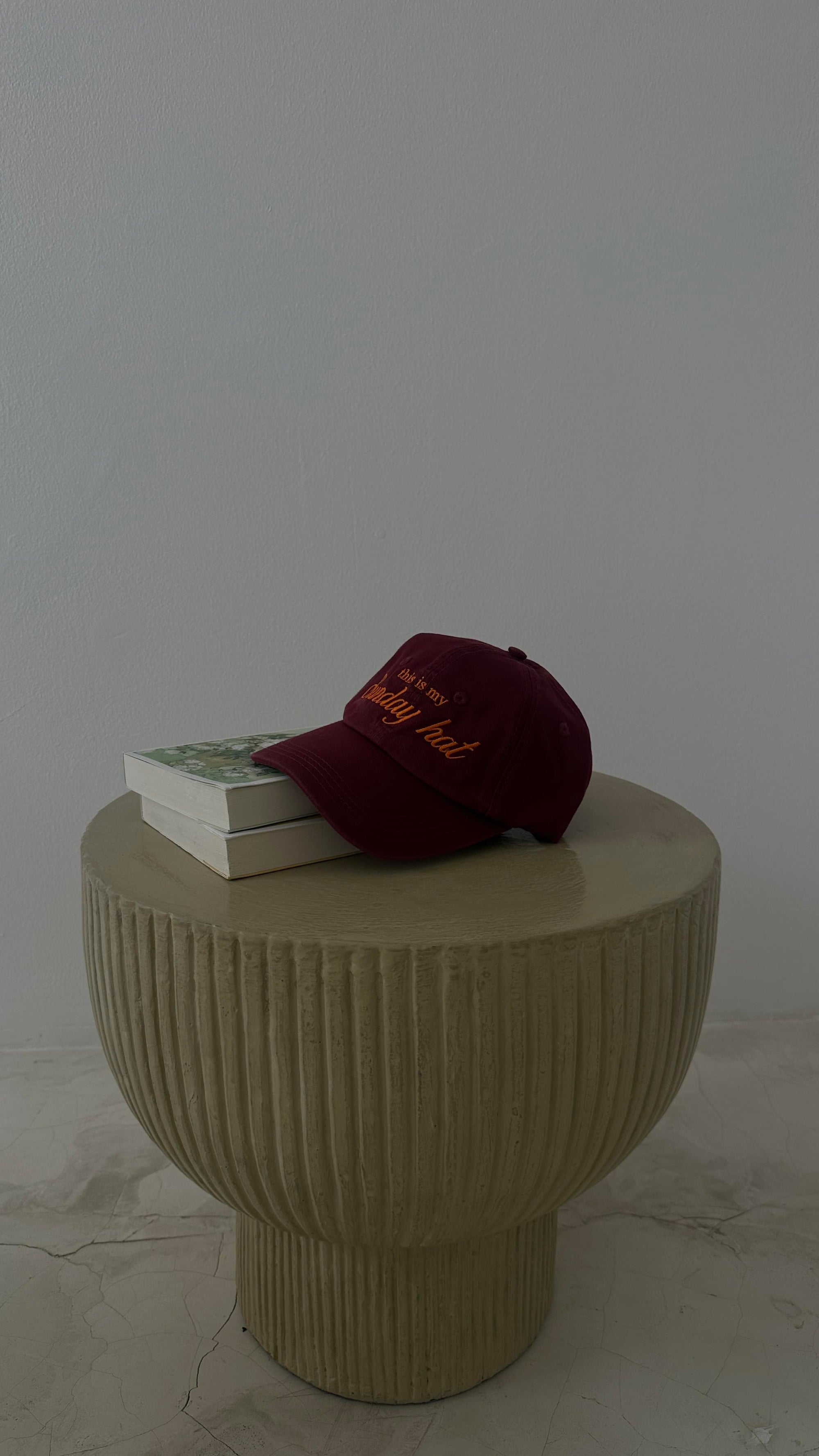 SUNDAY HAT in BURGUNDY