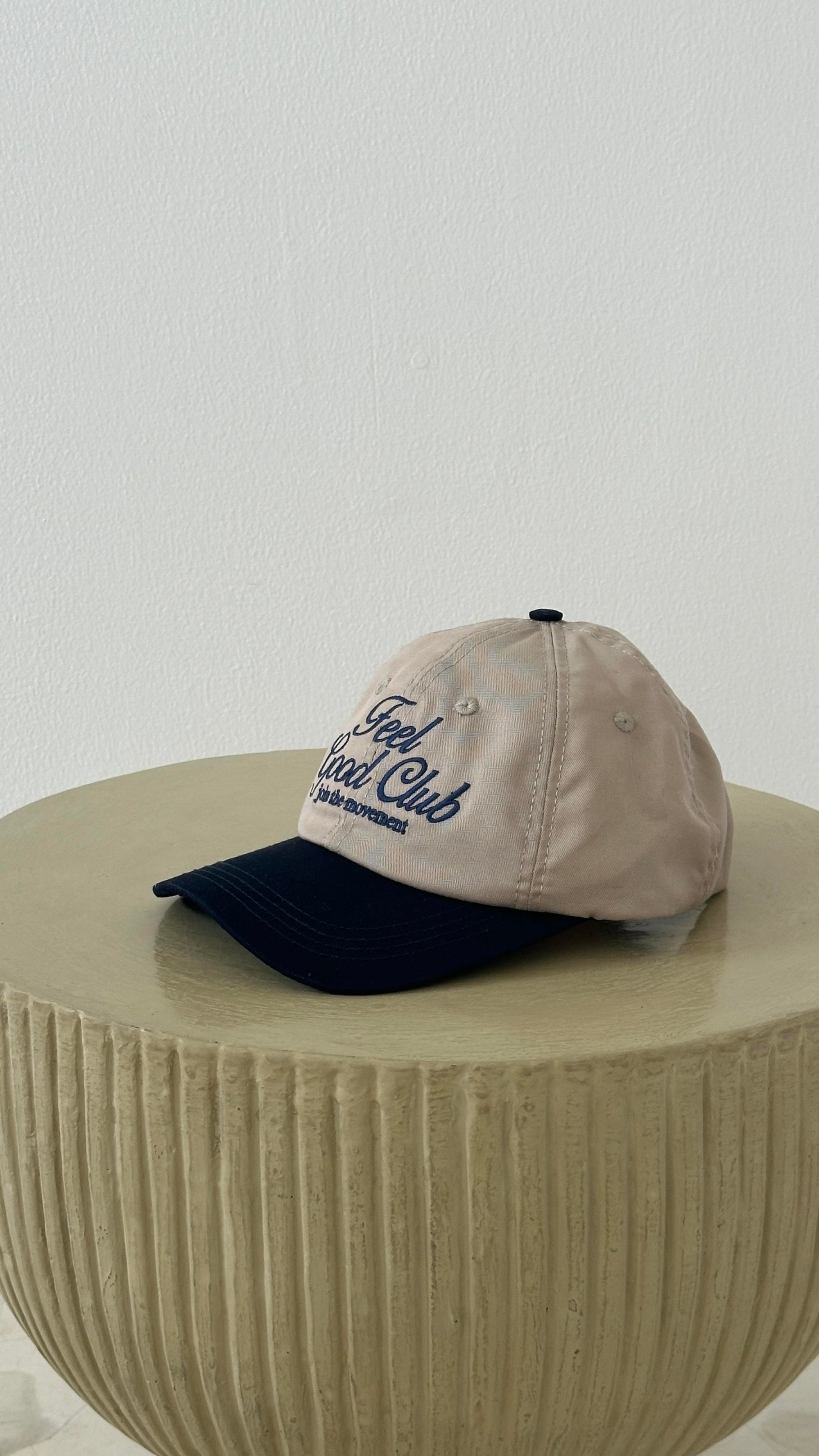 FEEL GOOD CLUB in BEIGE/NAVY