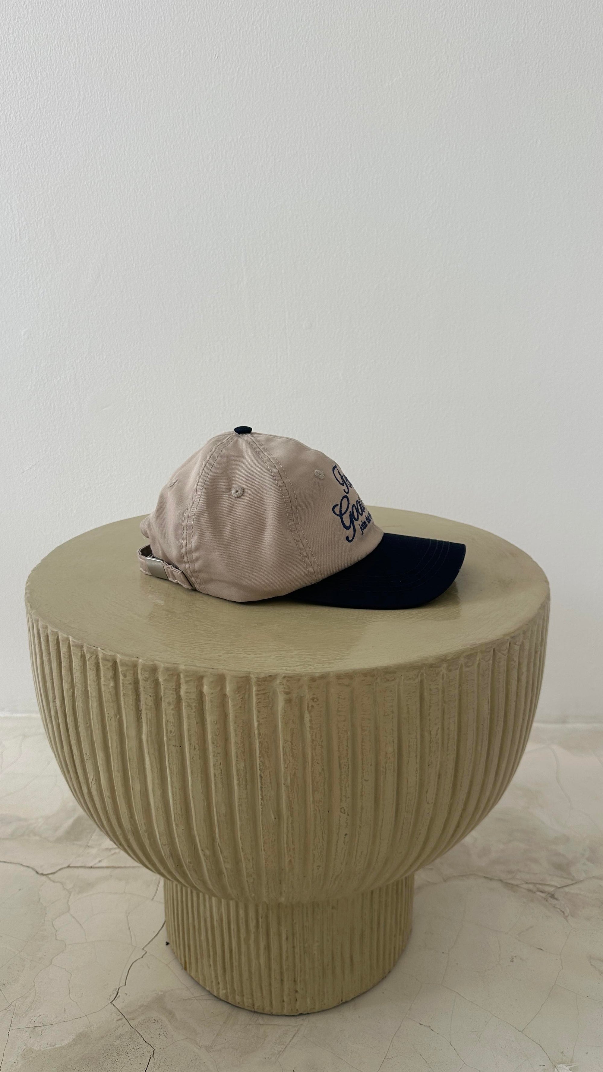 FEEL GOOD CLUB in BEIGE/NAVY