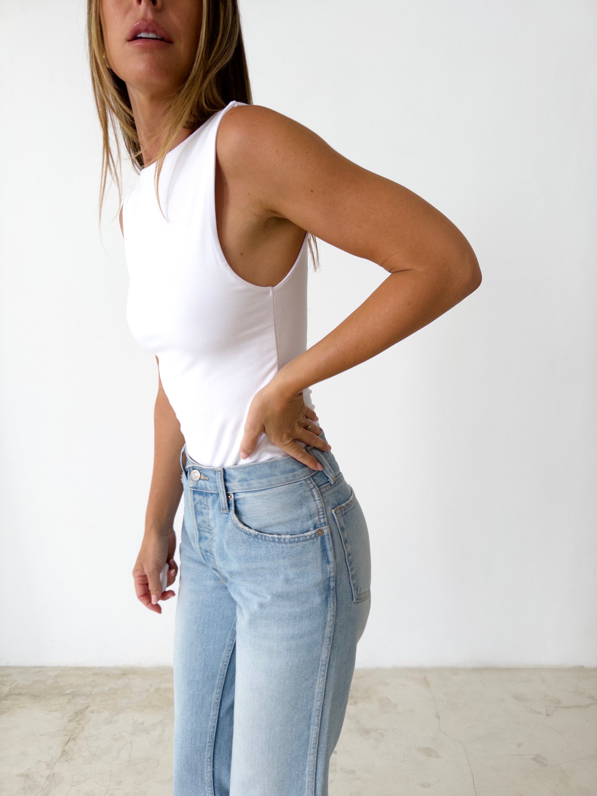 REVERSIBLE TANK in WHITE