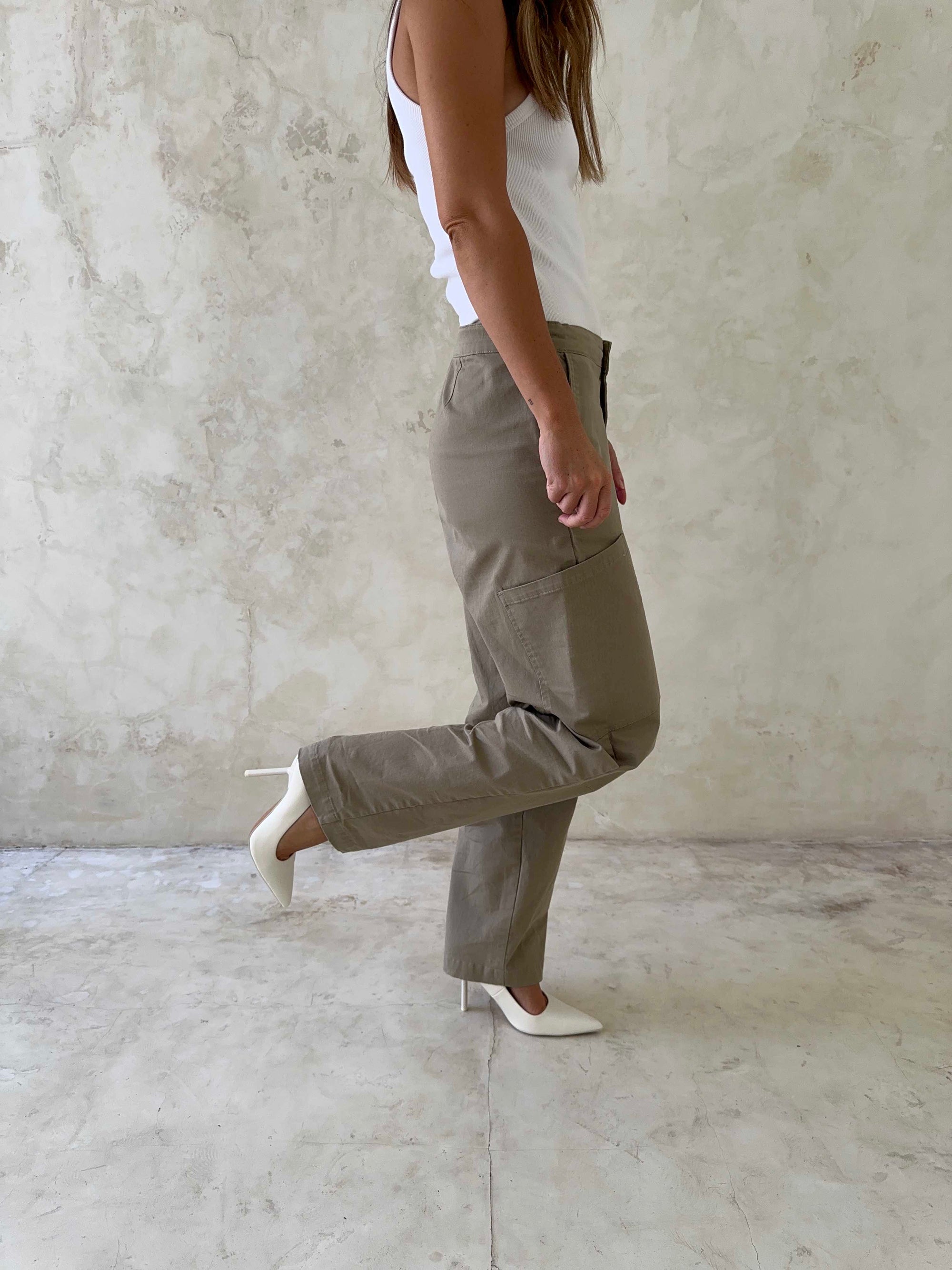 CARGO PANTS in KHAKI