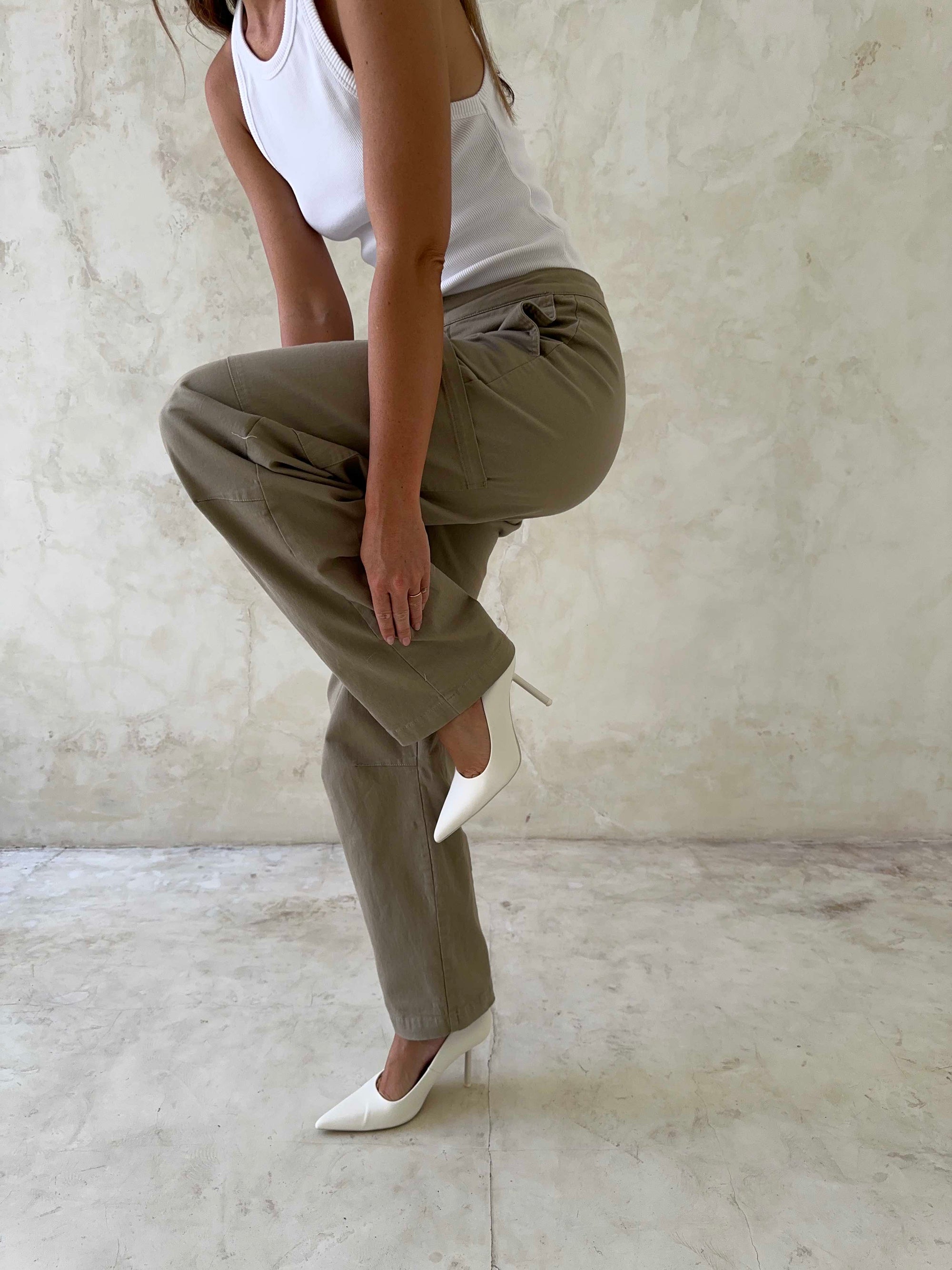 CARGO PANTS in KHAKI