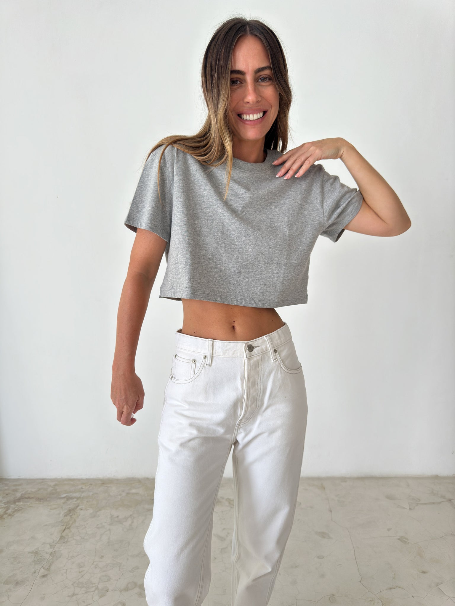 CROP TEE in GREY