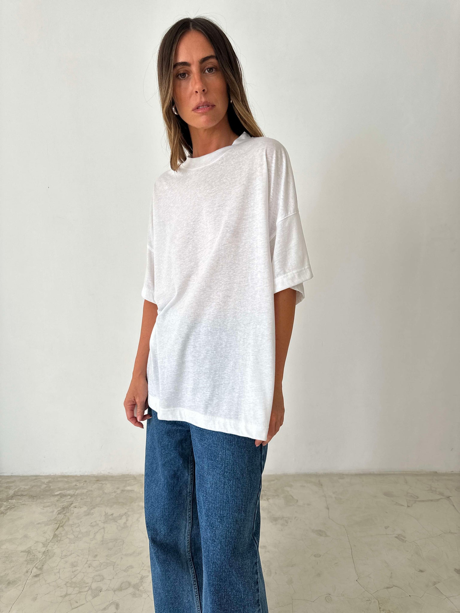 OVERSIZED TEE in WHITE