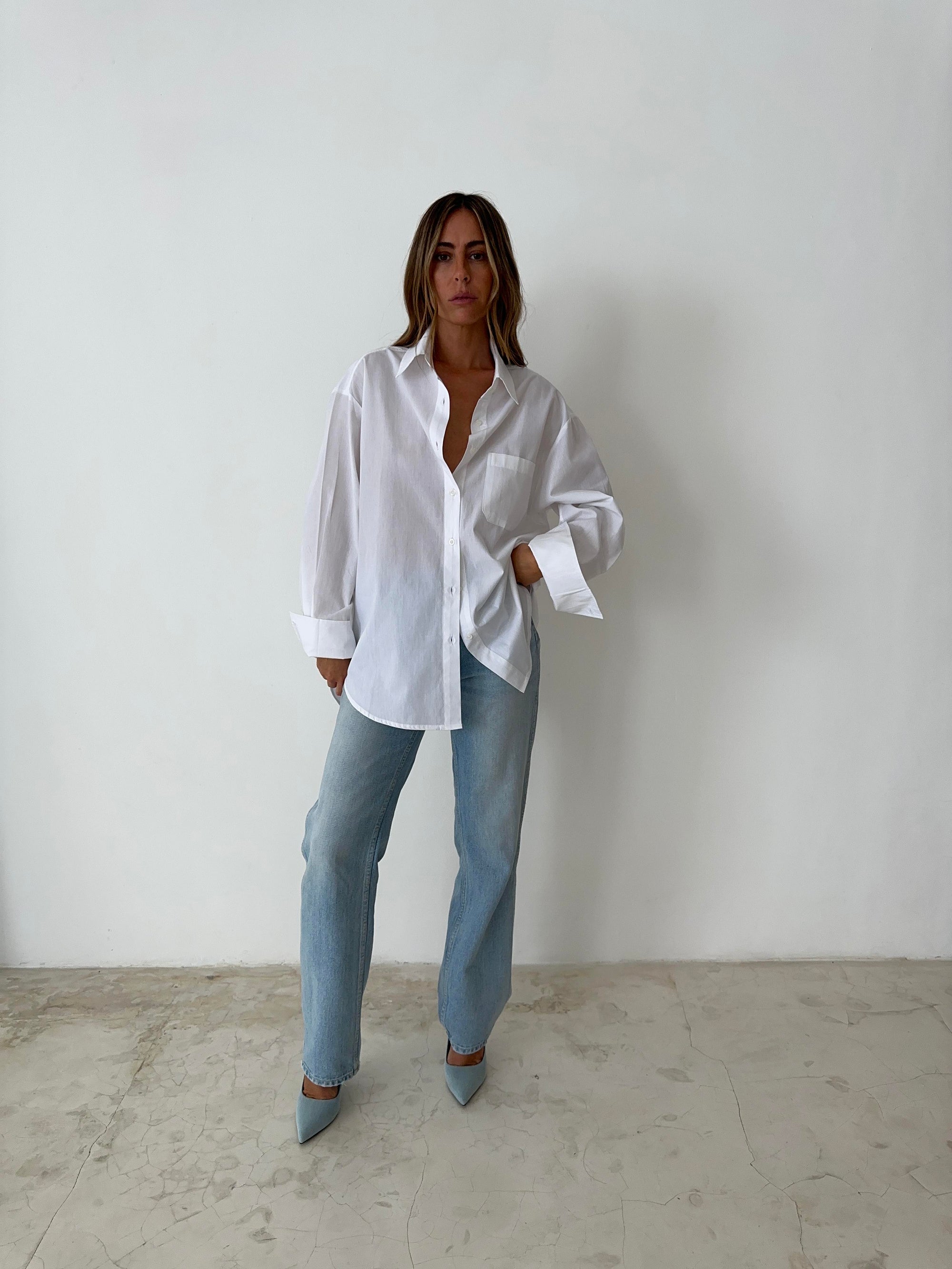 OVERSIZED SHIRT in WHITE