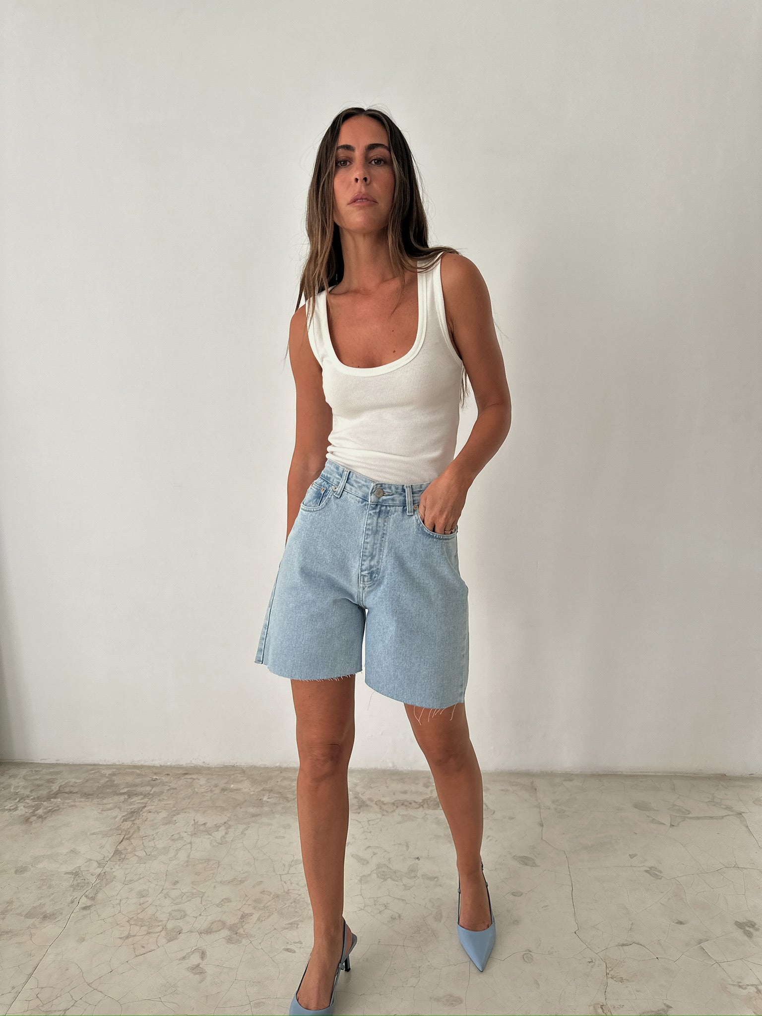 SHORTS 02 in LIGHT BLUE