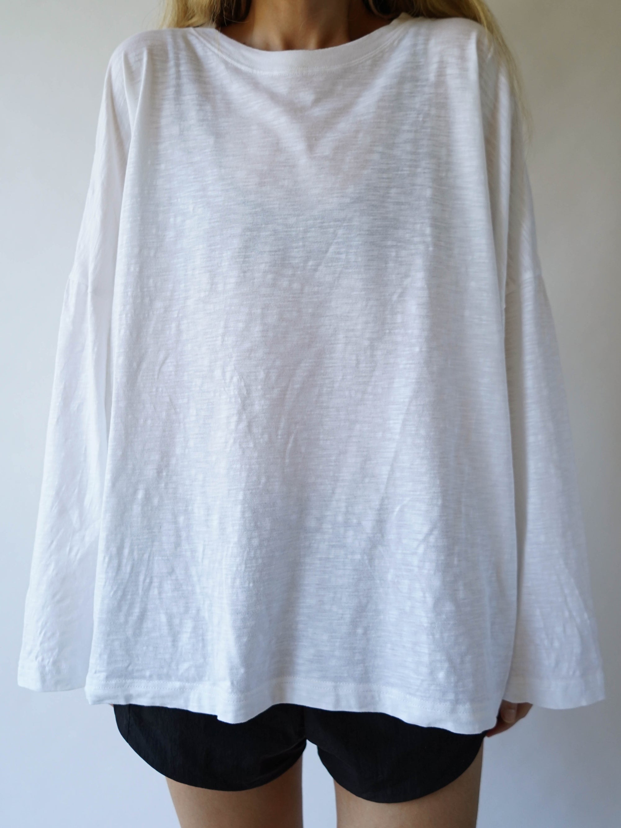 SPORTS LONG SLEEVE TEE in WHITE SLUB