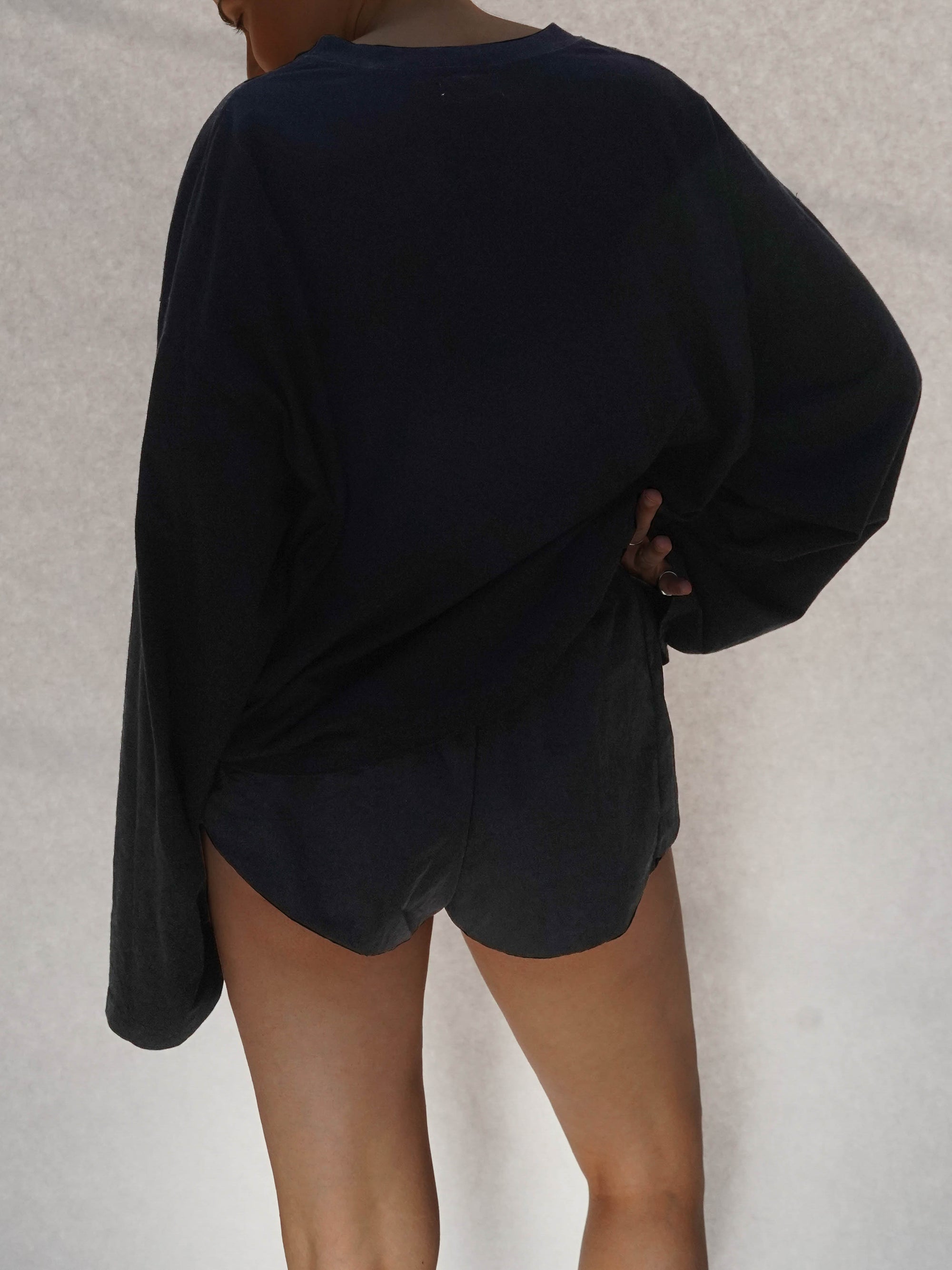 SPORTS LONG SLEEVE TEE in BLACK