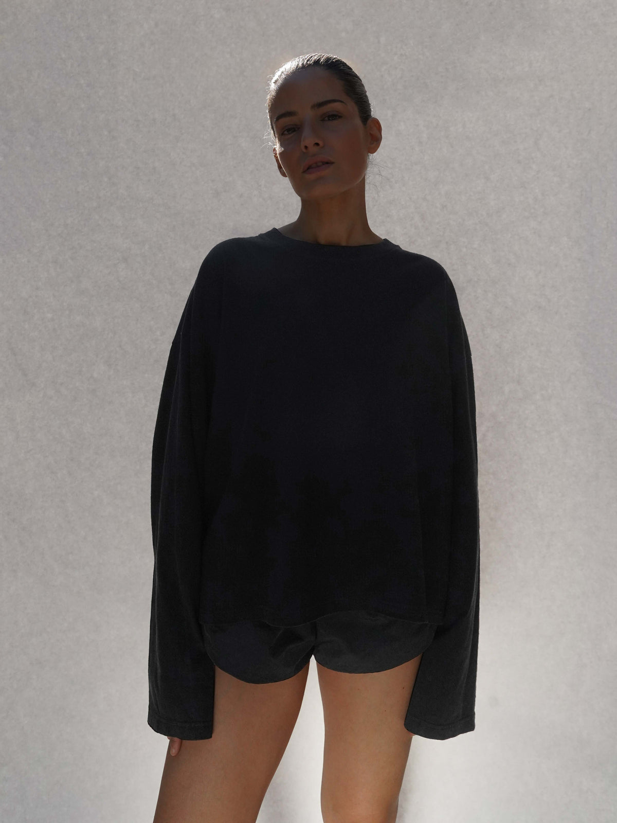 SPORTS LONG SLEEVE TEE in BLACK