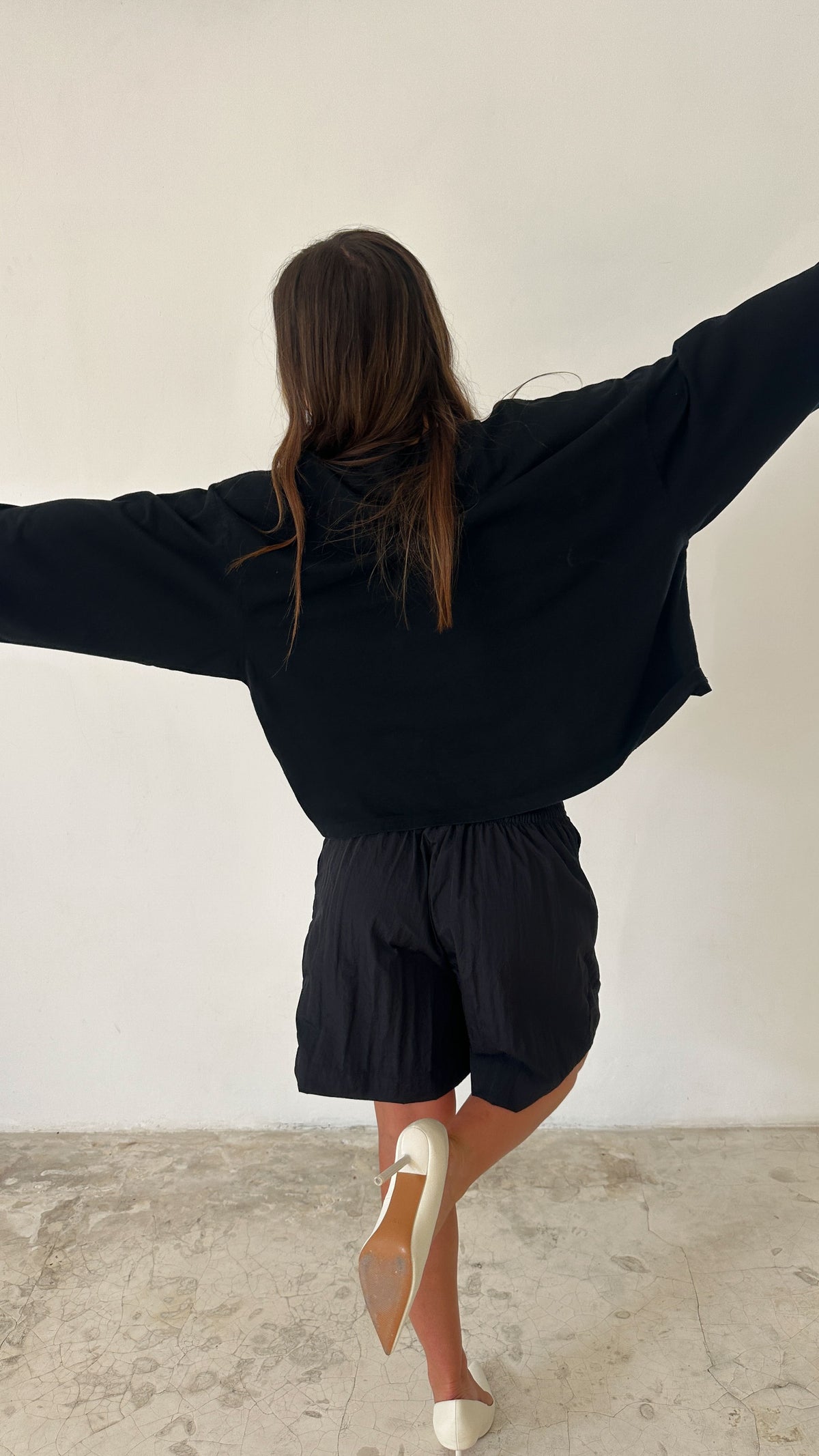 SPORTS LONG SLEEVE TEE in BLACK