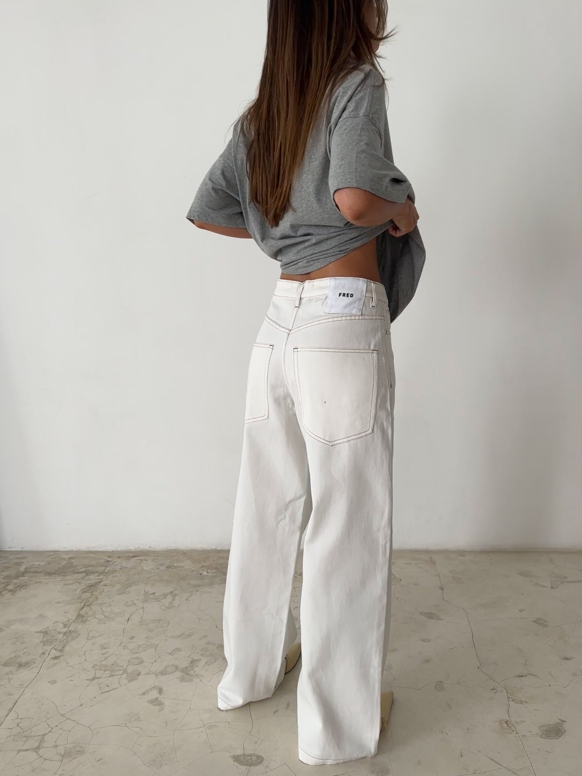 OVERSIZED TEE in GREY