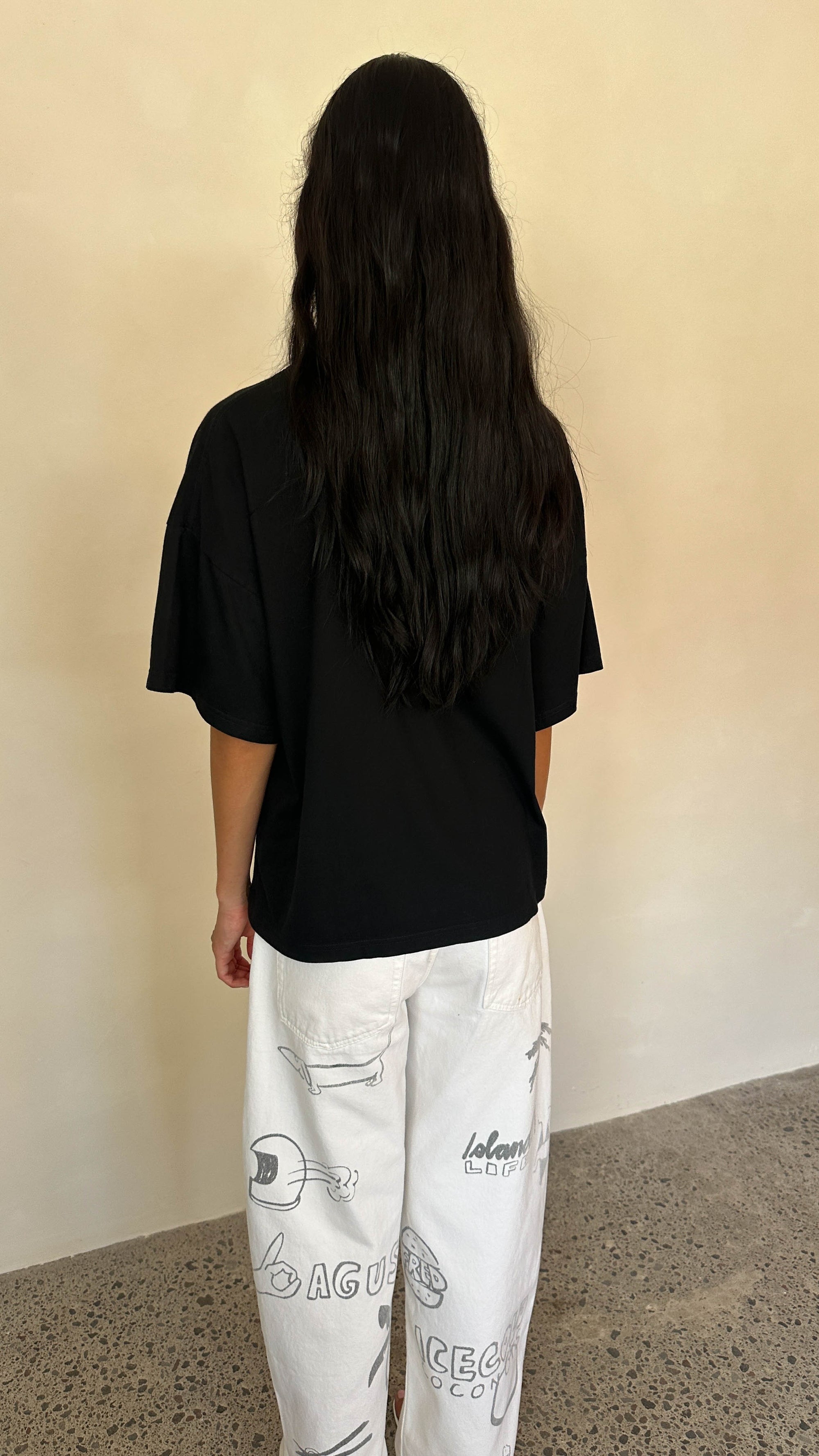 OVERSIZED TEE 10 YEARS in FADED BLACK