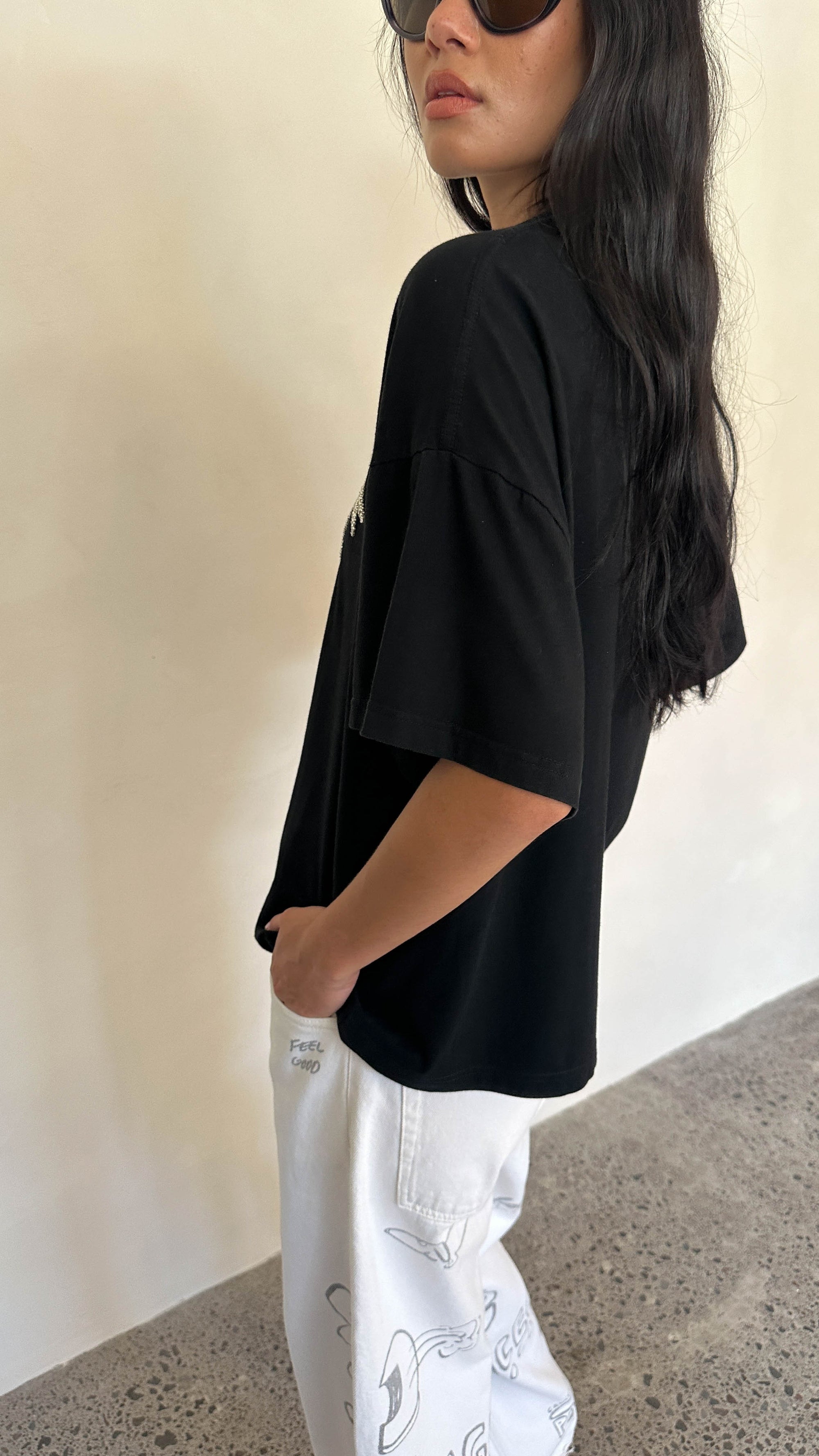 OVERSIZED TEE 10 YEARS in FADED BLACK