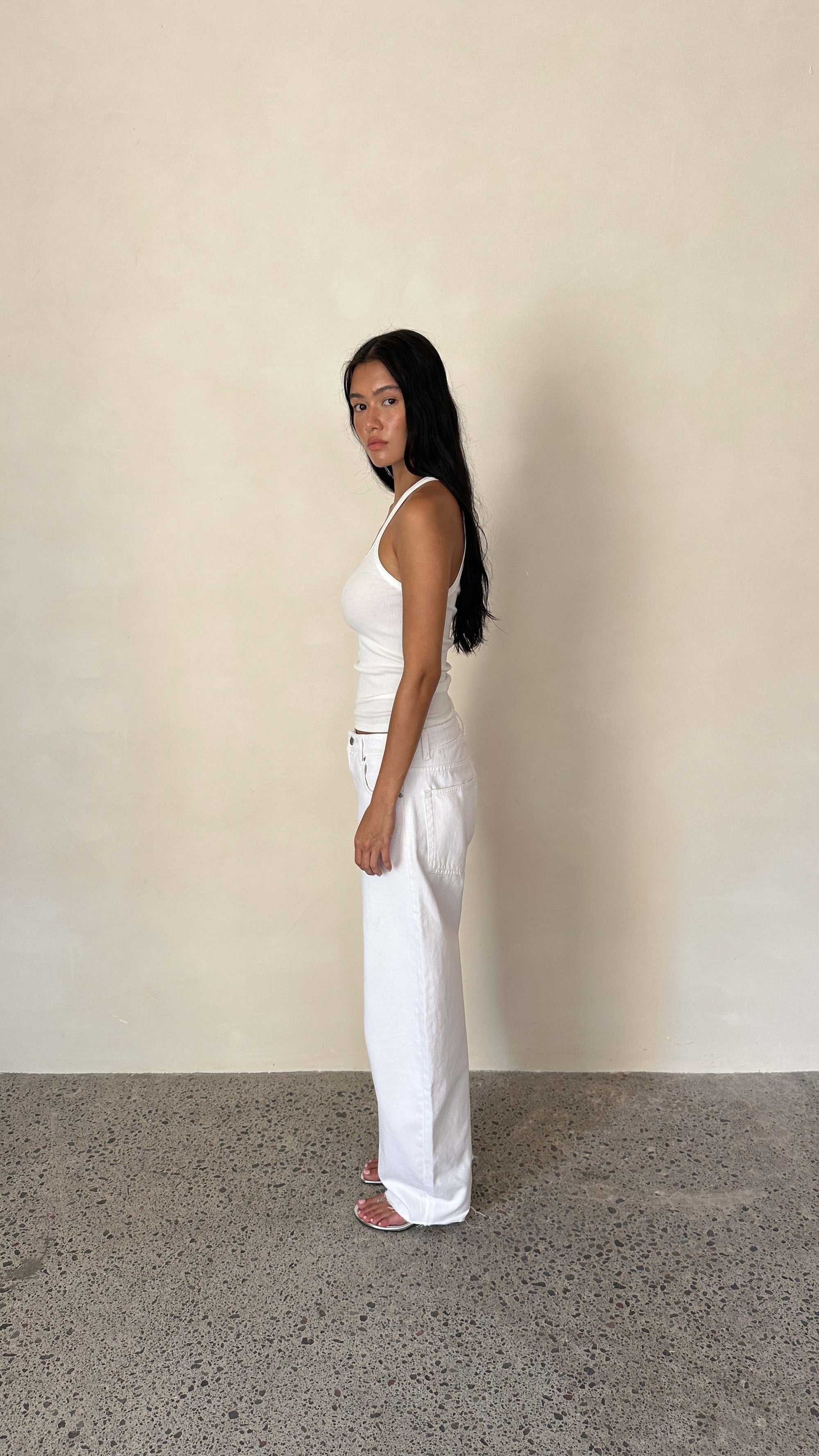 LIGHT TANK in OFFWHITE