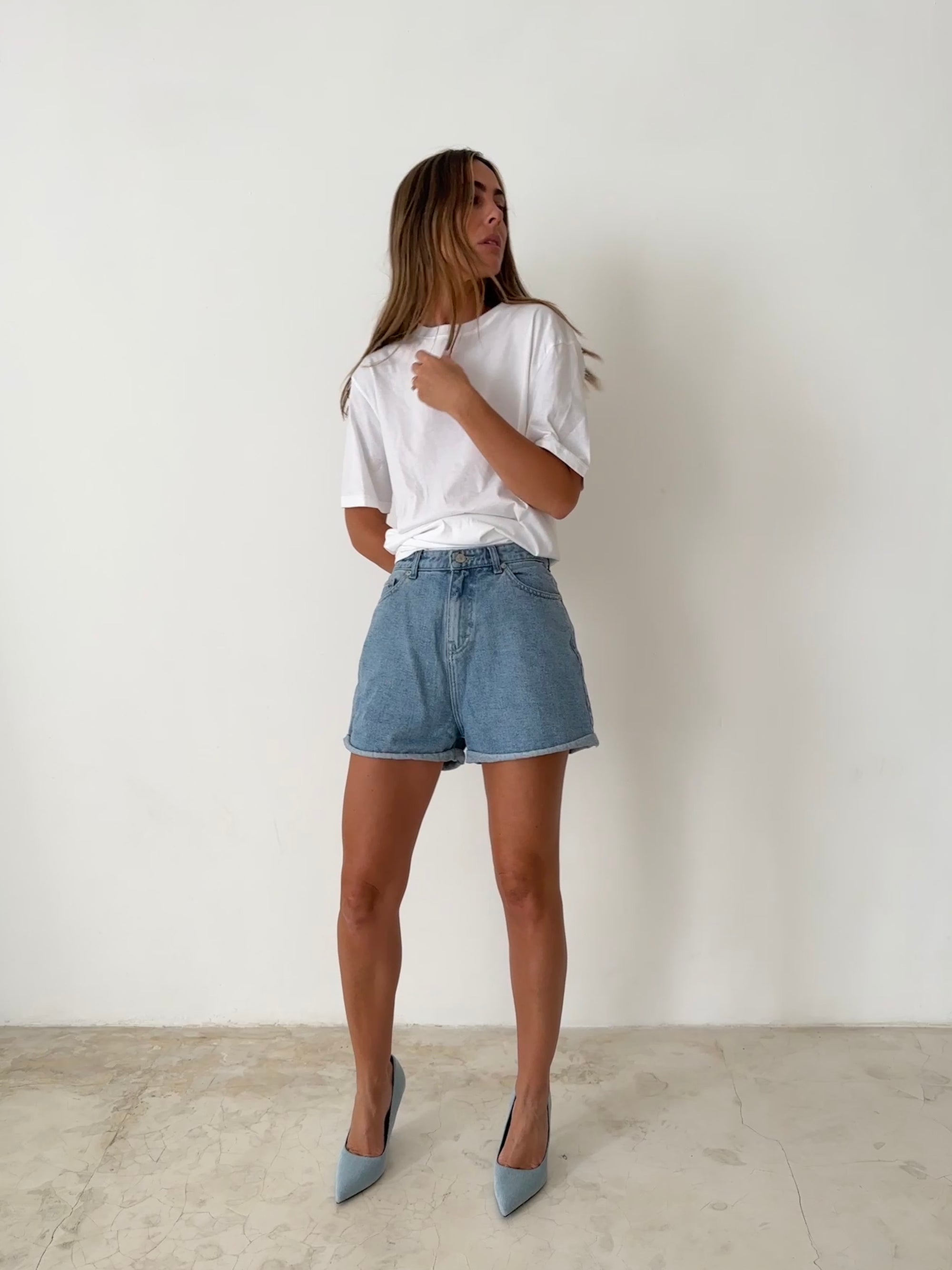 ROLL UP SHORTS in MEDIUM BLUE