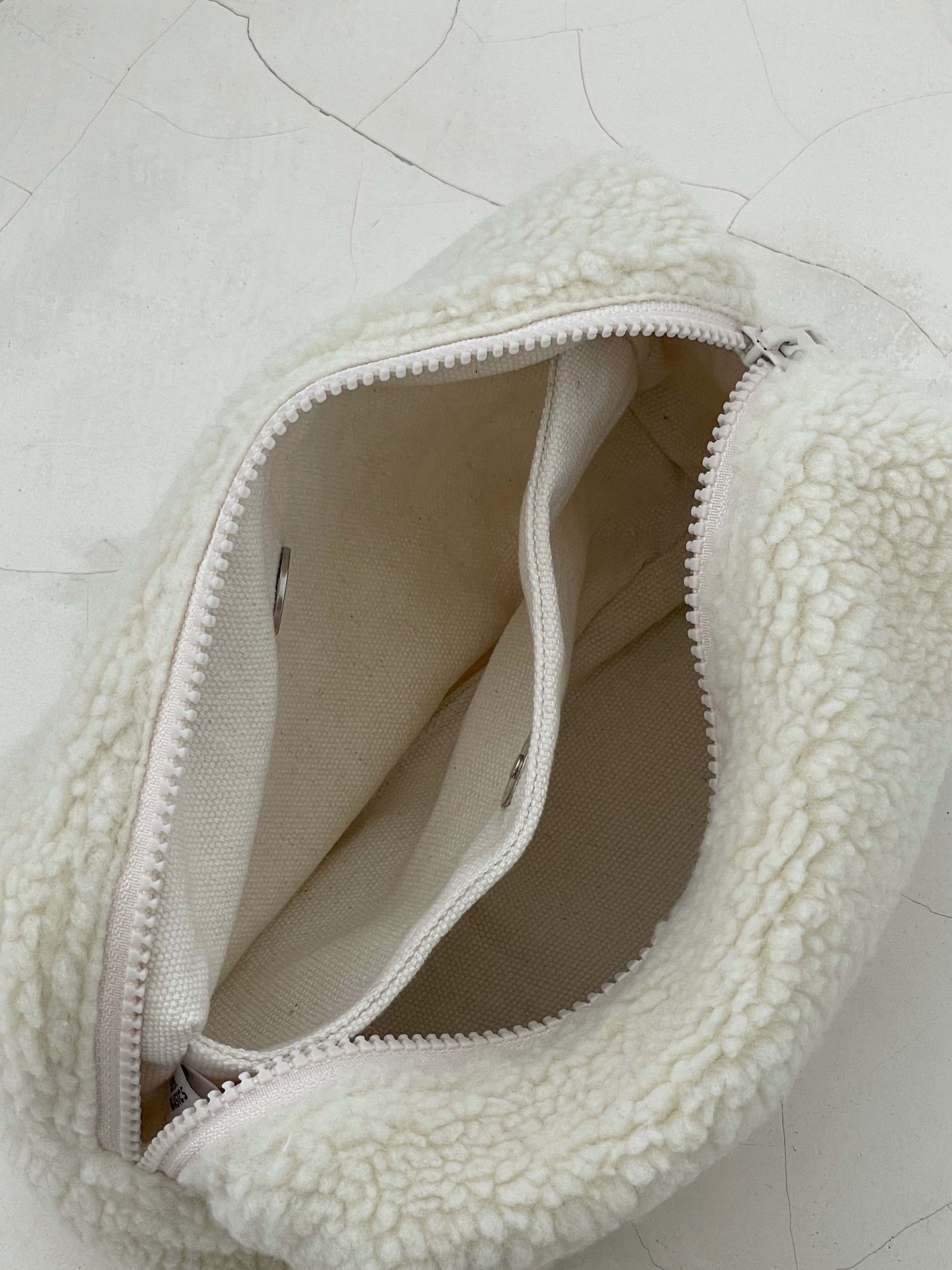 SHERPA POUCH in BONE