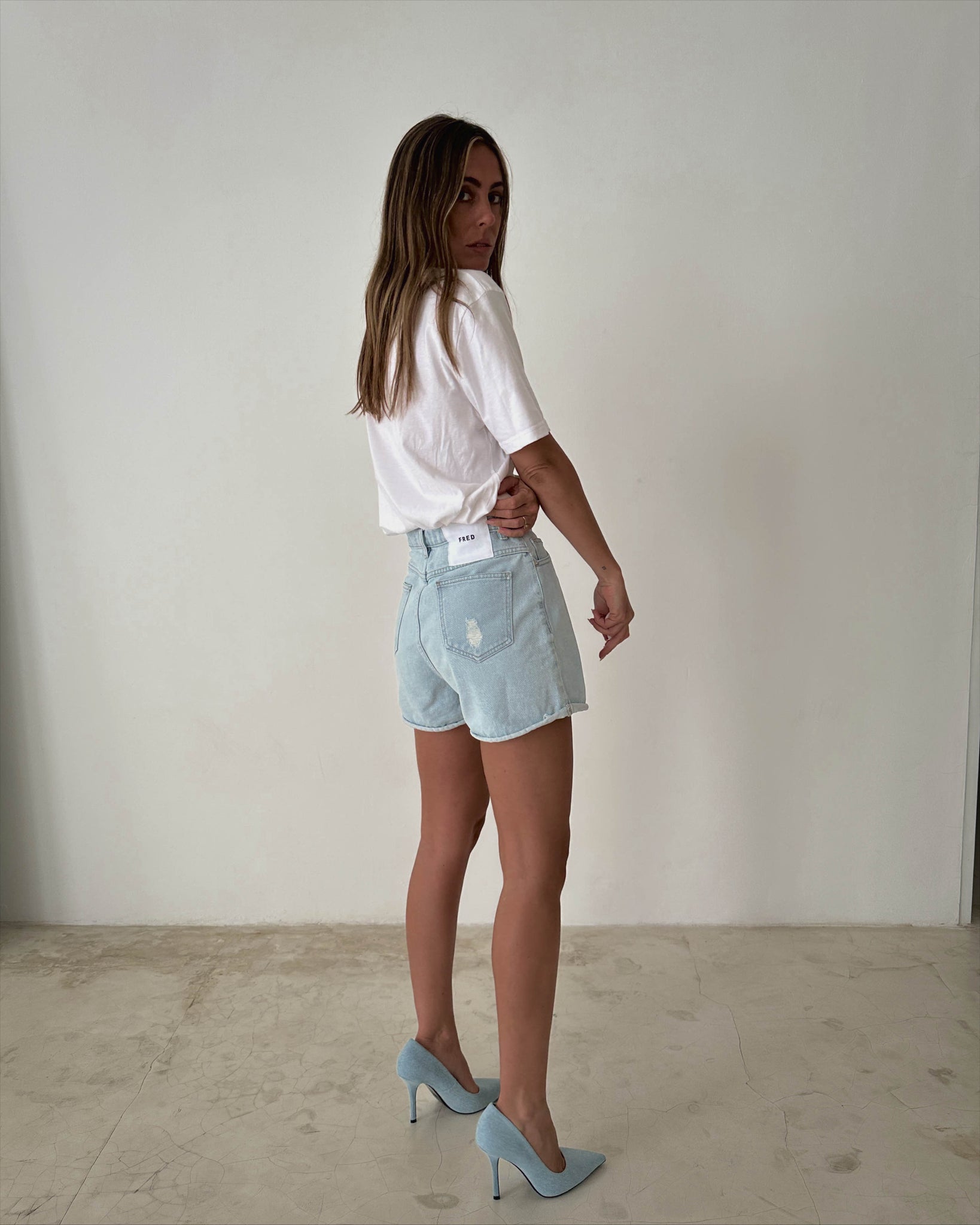 ROLL UP SHORTS in LIGHT BLUE